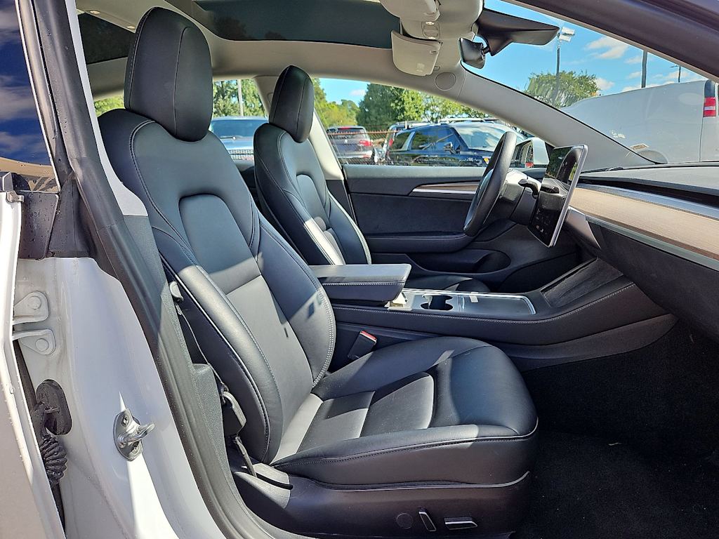 Thumbnail: 2023 Tesla Model 3 - 7