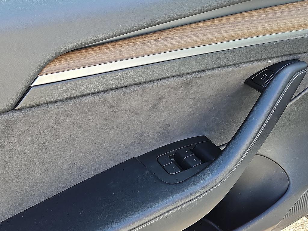 Thumbnail: 2023 Tesla Model 3 - 24