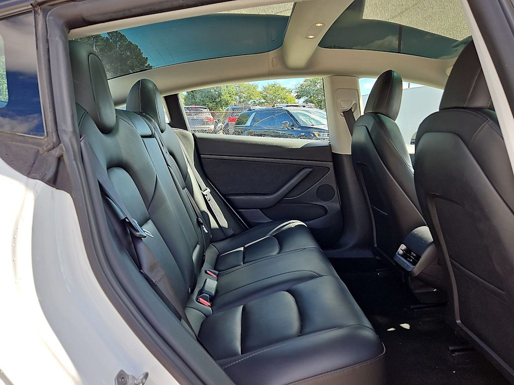Thumbnail: 2023 Tesla Model 3 - 26