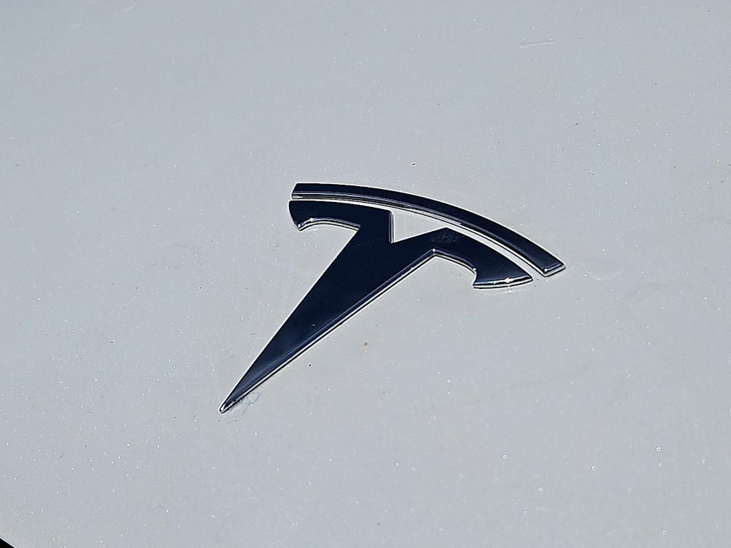 Thumbnail: 2023 Tesla Model 3 - 29