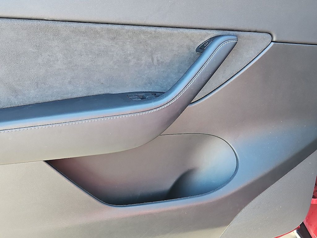 Thumbnail: 2022 Tesla Model Y - 29