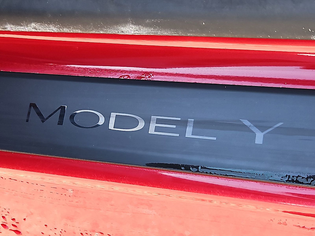 Thumbnail: 2022 Tesla Model Y - 6