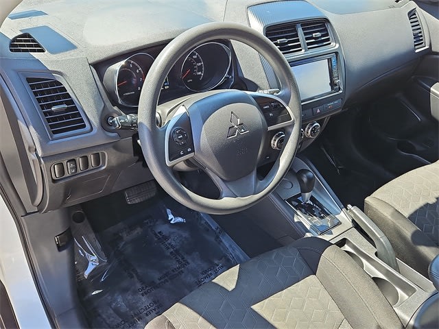 Thumbnail: 2021 Mitsubishi Outlander Sport - 14