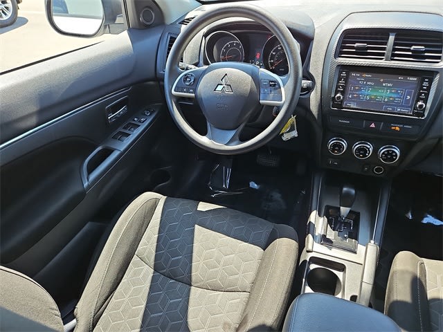 Thumbnail: 2021 Mitsubishi Outlander Sport - 2