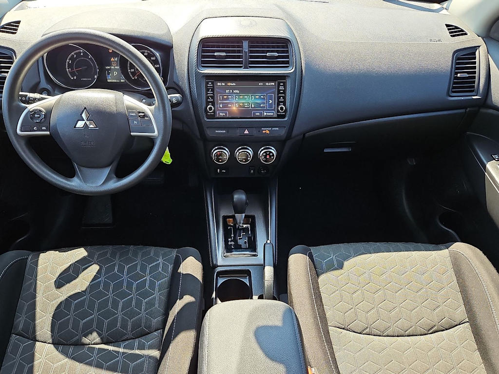 Thumbnail: 2025 Mitsubishi Outlander Sport - 30