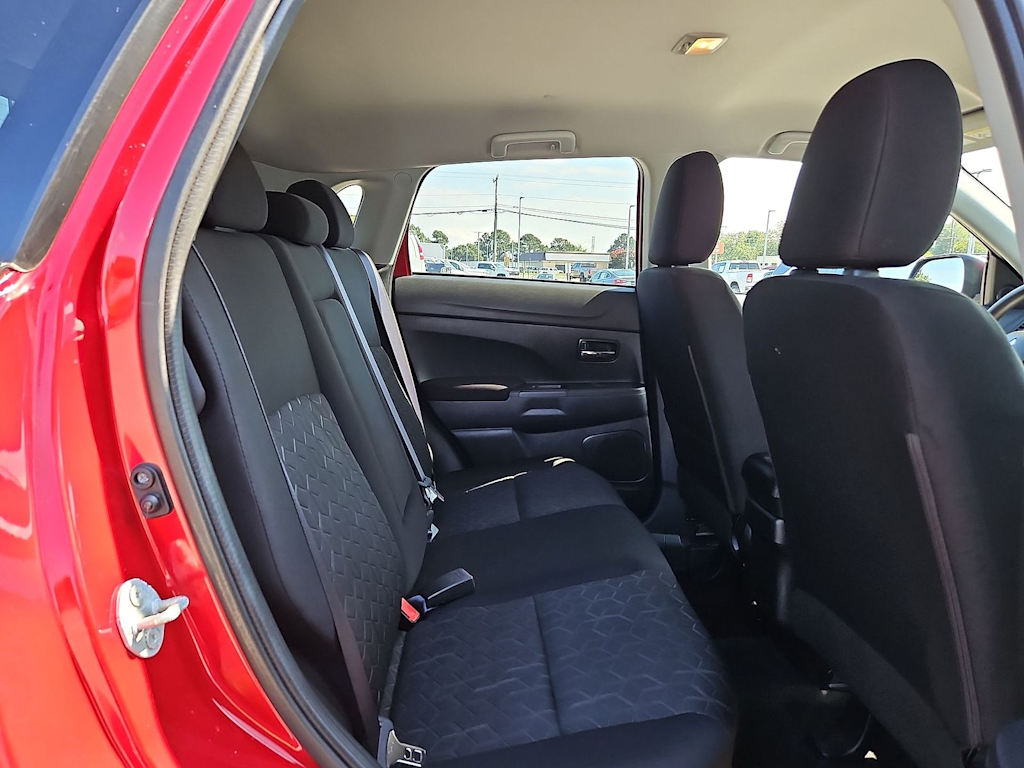 Thumbnail: 2025 Mitsubishi Outlander Sport - 33