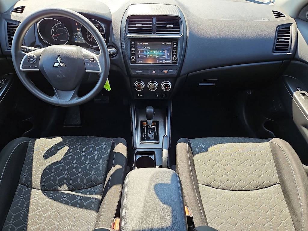Thumbnail: 2025 Mitsubishi Outlander Sport - 8