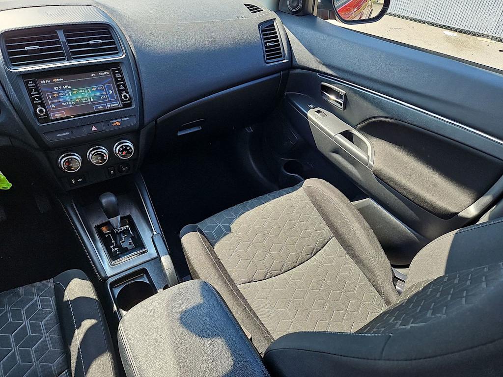 Thumbnail: 2025 Mitsubishi Outlander Sport - 12