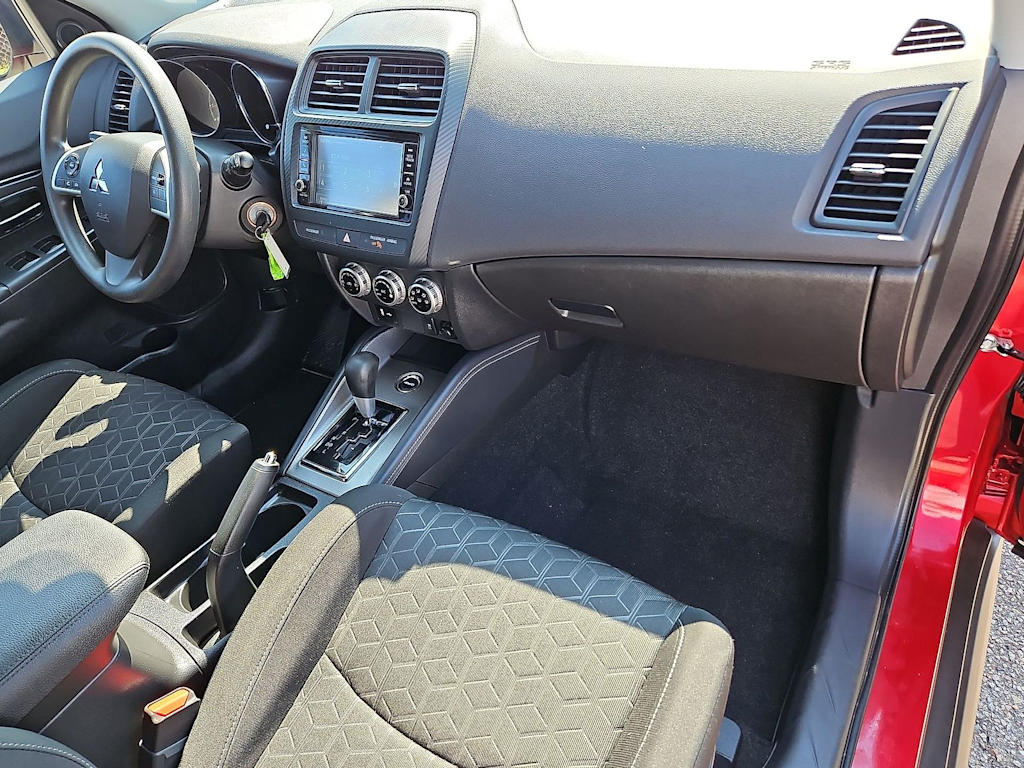Thumbnail: 2025 Mitsubishi Outlander Sport - 35