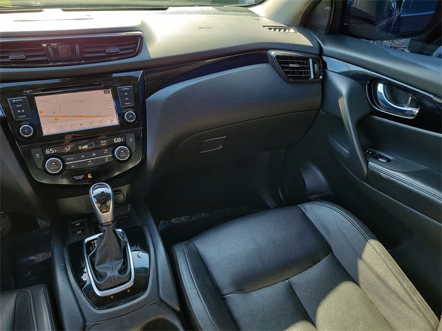 Thumbnail: 2022 Nissan Rogue Sport - 9