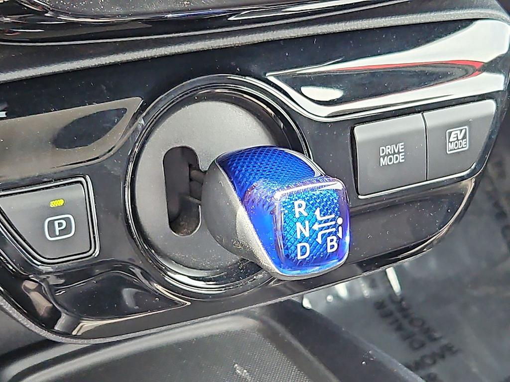 Thumbnail: 2022 Toyota Prius - 28