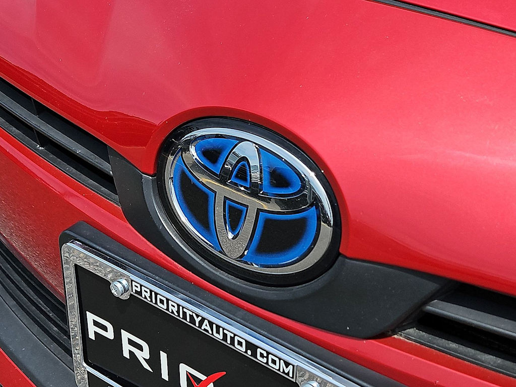 Thumbnail: 2022 Toyota Prius - 5