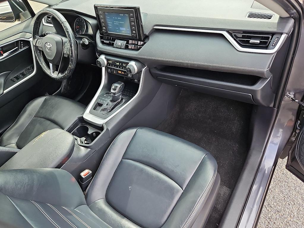 Thumbnail: 2019 Toyota RAV4 - 38