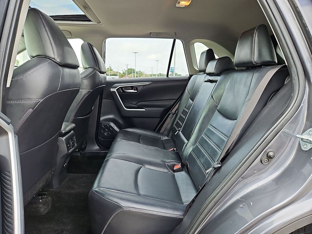 Thumbnail: 2019 Toyota RAV4 - 36