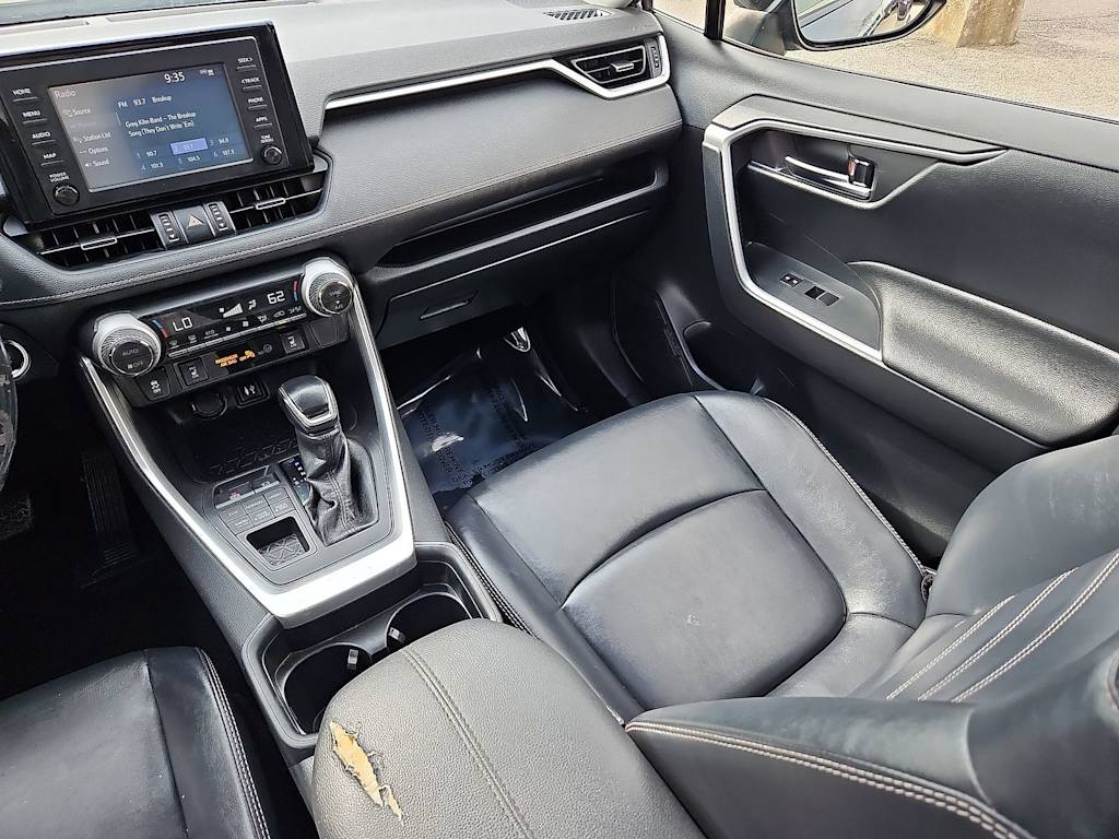 Thumbnail: 2019 Toyota RAV4 - 12