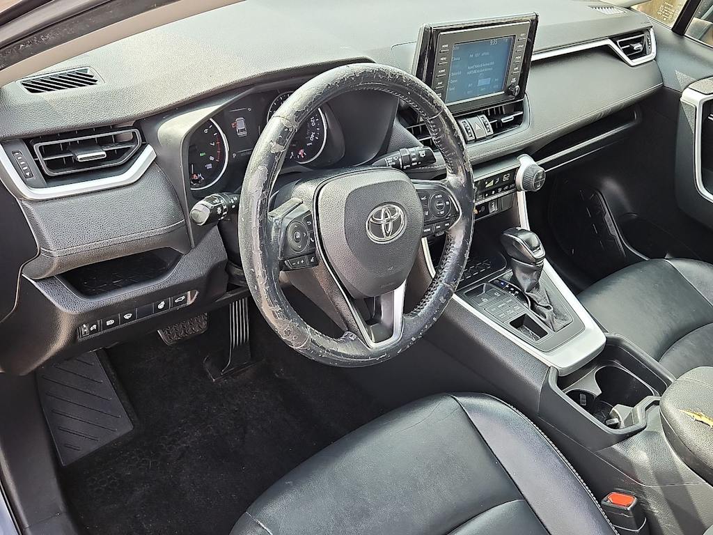 Thumbnail: 2019 Toyota RAV4 - 13