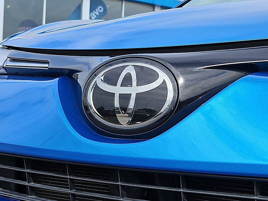 Thumbnail: 2018 Toyota RAV4 - 37