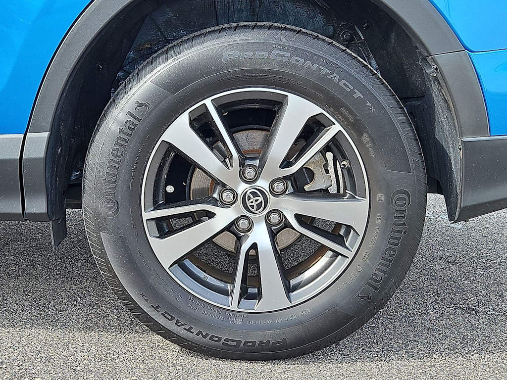Thumbnail: 2018 Toyota RAV4 - 6