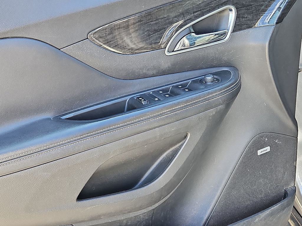 Thumbnail: 2015 Buick Encore - 33