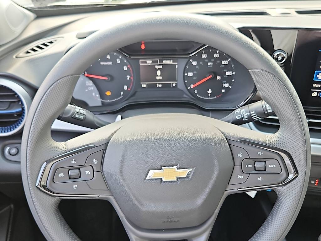 Thumbnail: 2026 Chevrolet Trax - 8