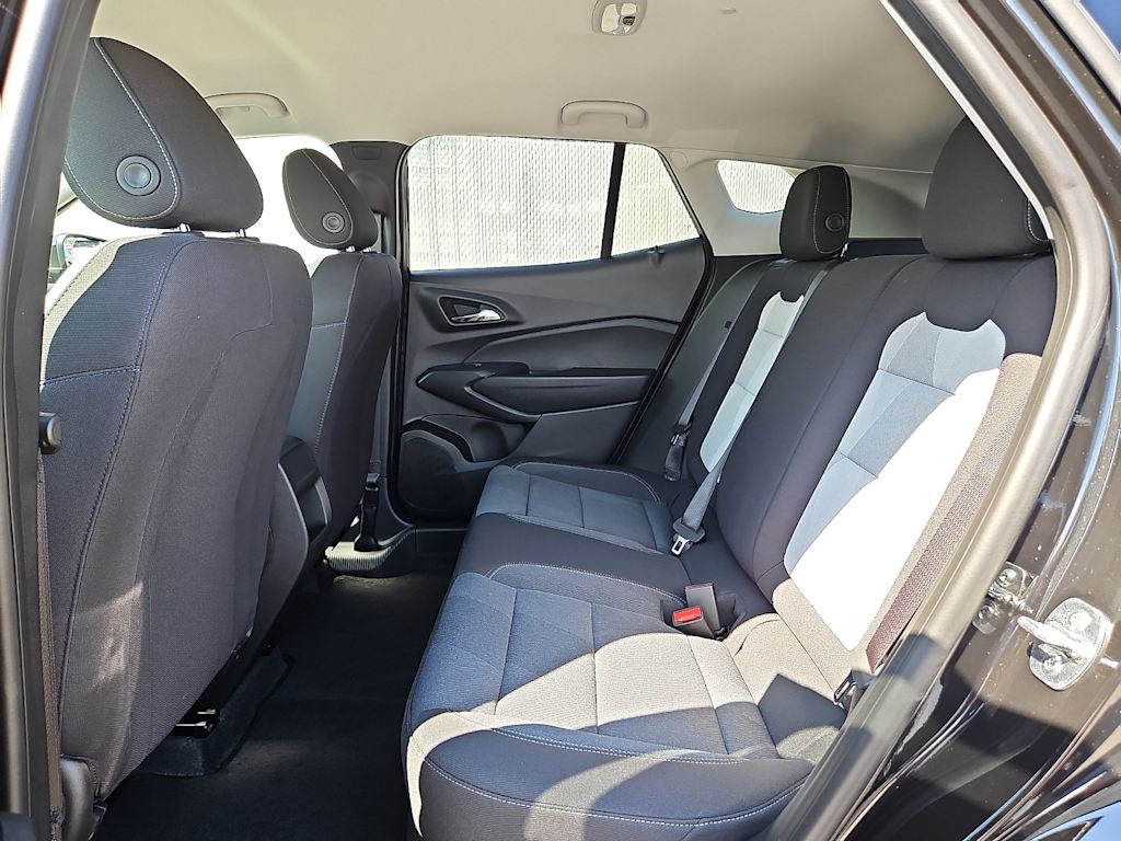 Thumbnail: 2026 Chevrolet Trax - 9