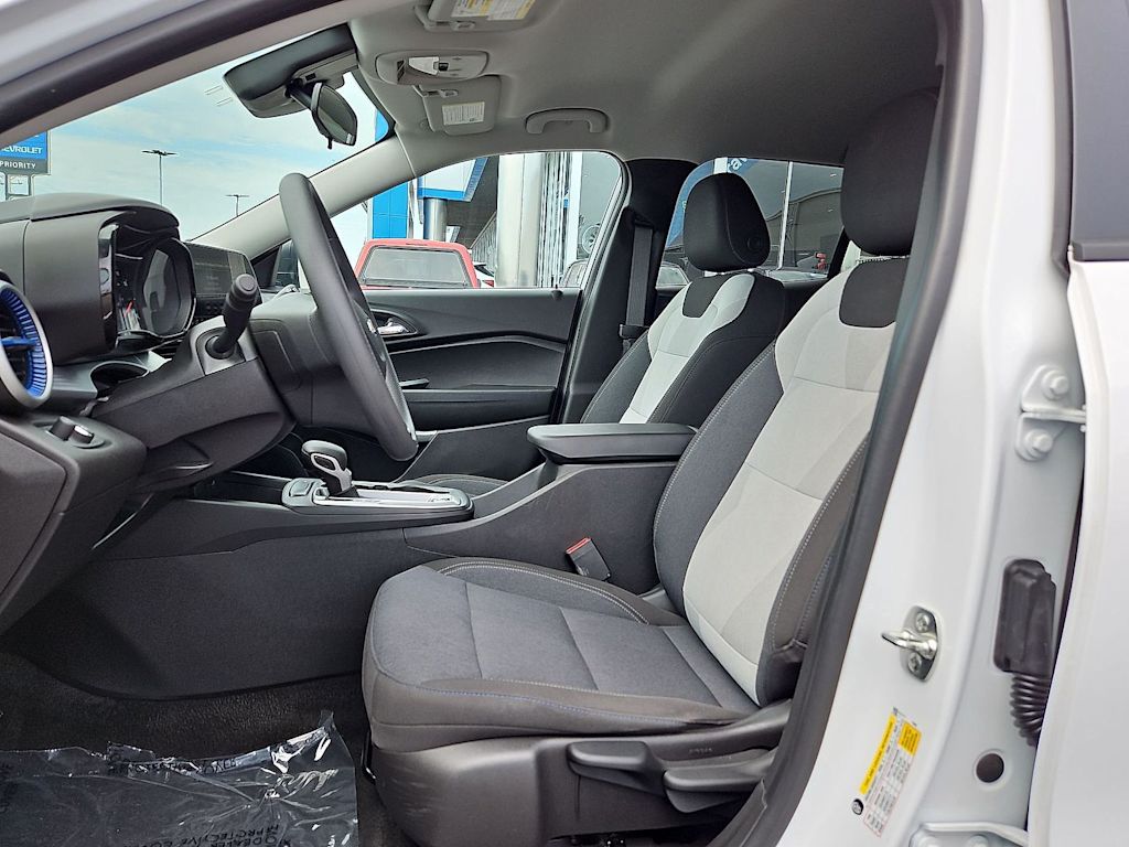 Thumbnail: 2025 Chevrolet Trax - 9