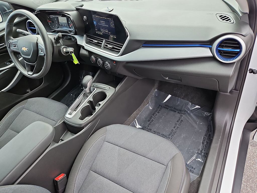 Thumbnail: 2025 Chevrolet Trax - 35