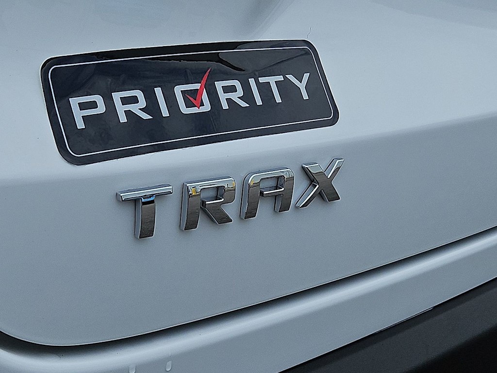 Thumbnail: 2025 Chevrolet Trax - 36