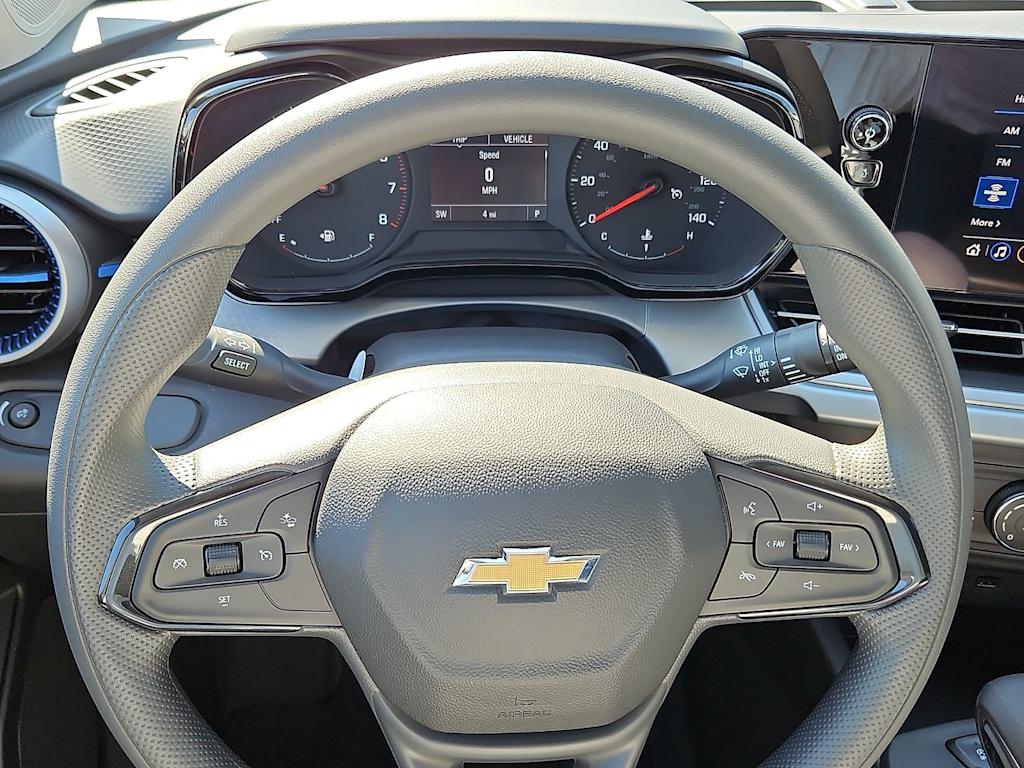 Thumbnail: 2026 Chevrolet Trax - 8