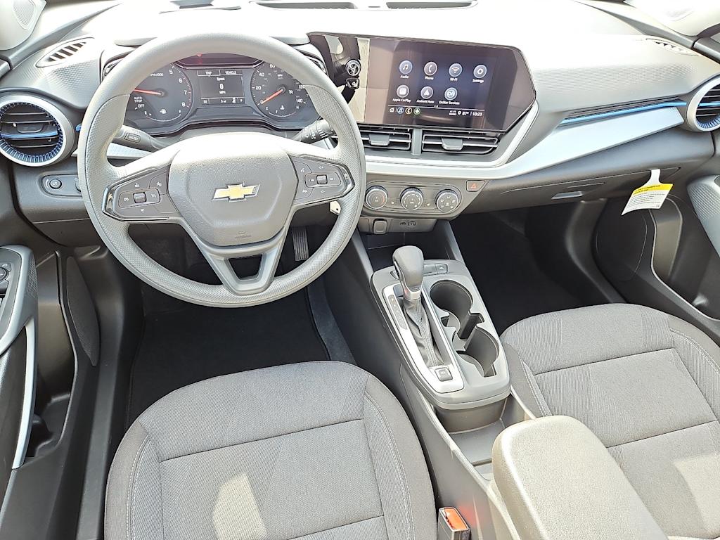 Thumbnail: 2026 Chevrolet Trax - 2