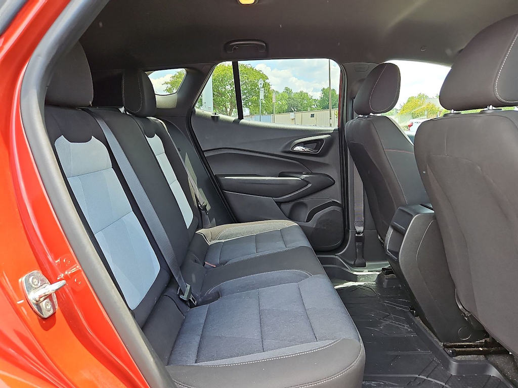 Thumbnail: 2024 Chevrolet Trax - 33