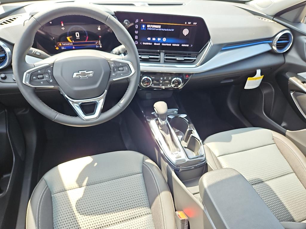 Thumbnail: 2026 Chevrolet Trax - 2