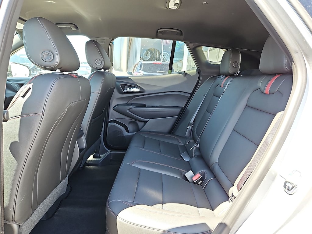 2026 Chevrolet Trax RS - Photo 10