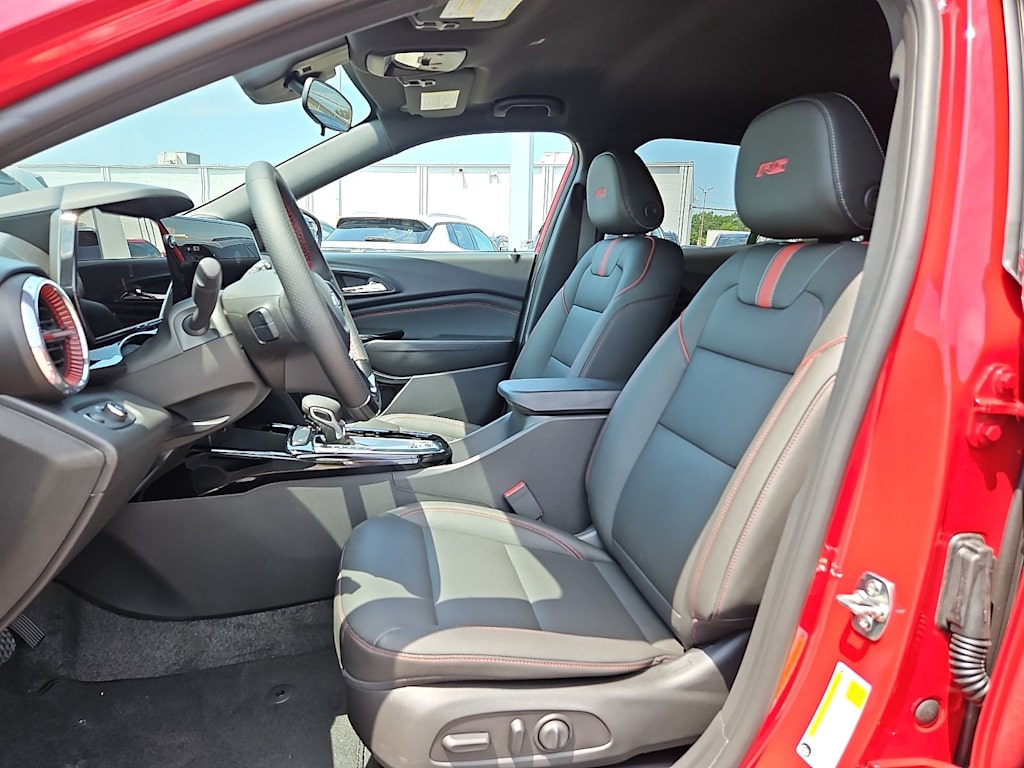 Thumbnail: 2026 Chevrolet Trax - 9