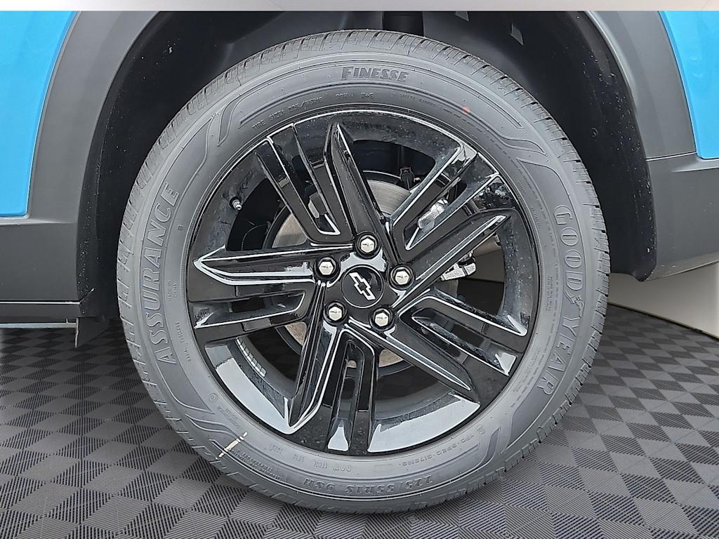 Thumbnail: 2025 Chevrolet Trax - 6