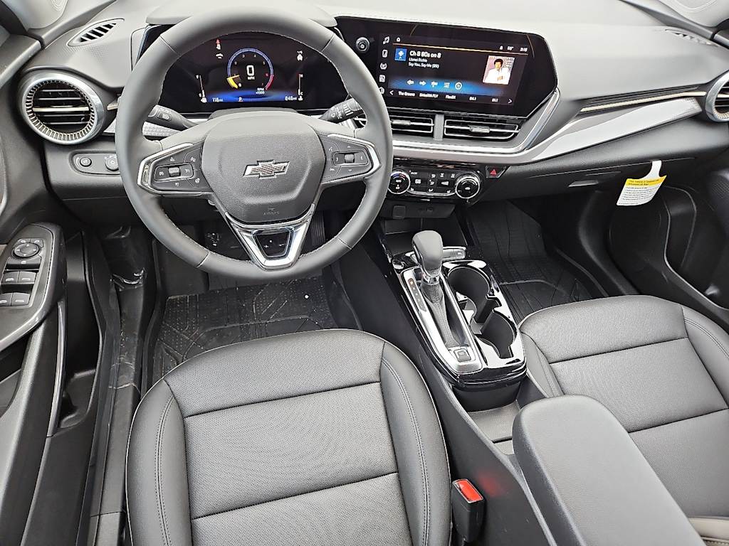 Thumbnail: 2025 Chevrolet Trax - 2