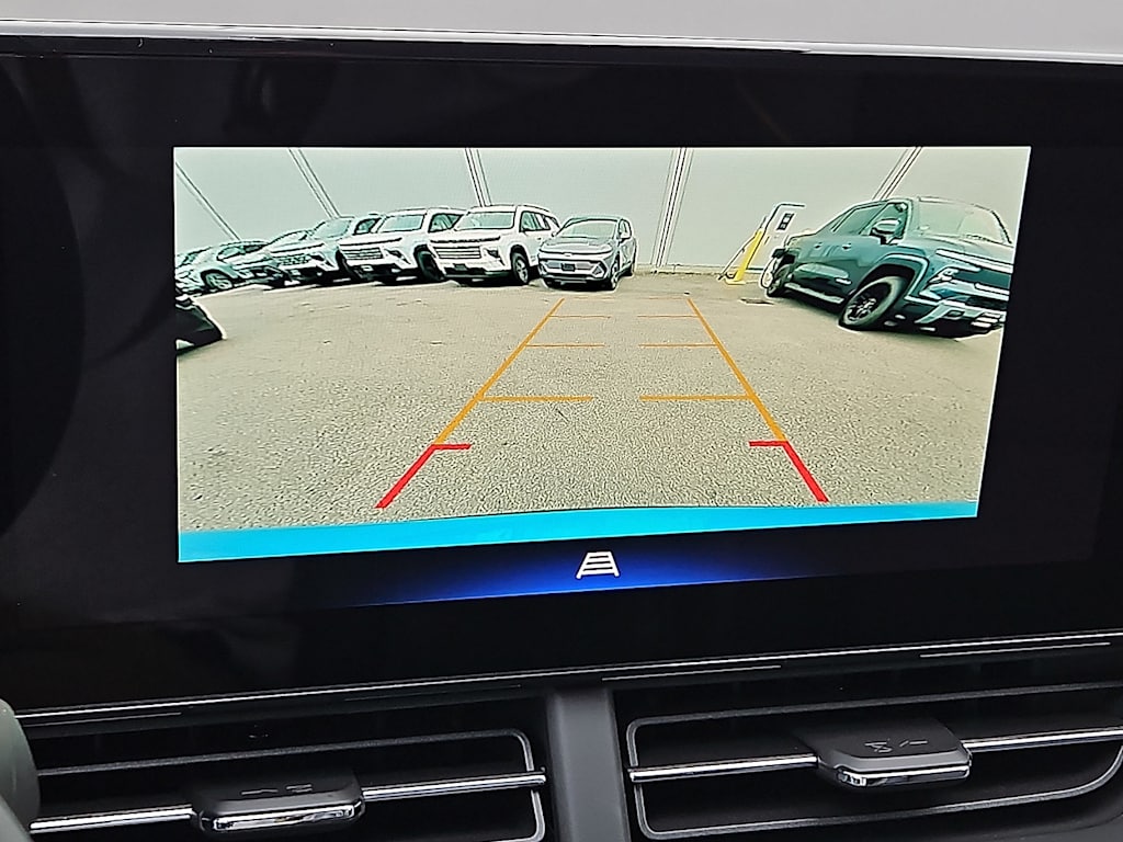 Thumbnail: 2025 Chevrolet Trax - 14