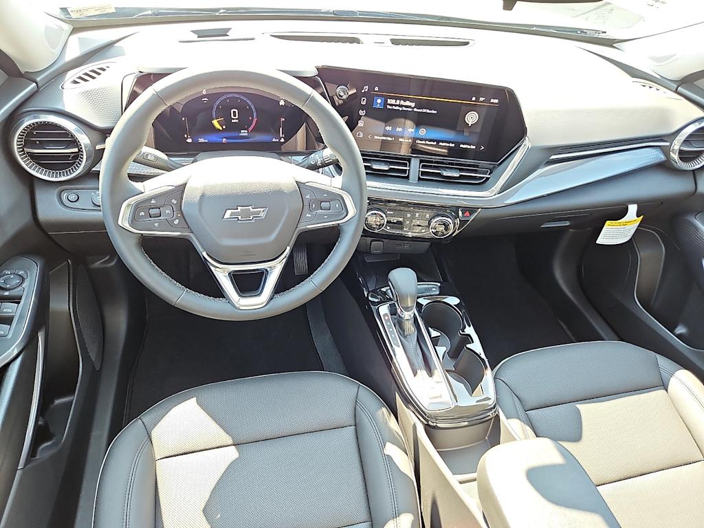Thumbnail: 2026 Chevrolet Trax - 2