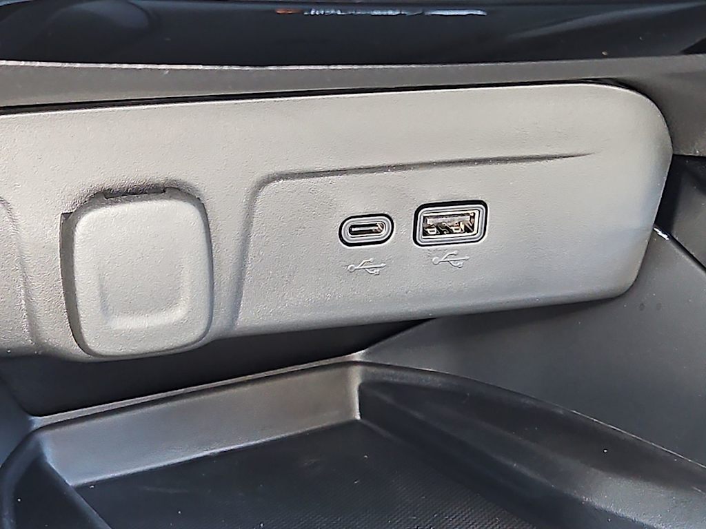 Thumbnail: 2026 Chevrolet Trax - 21