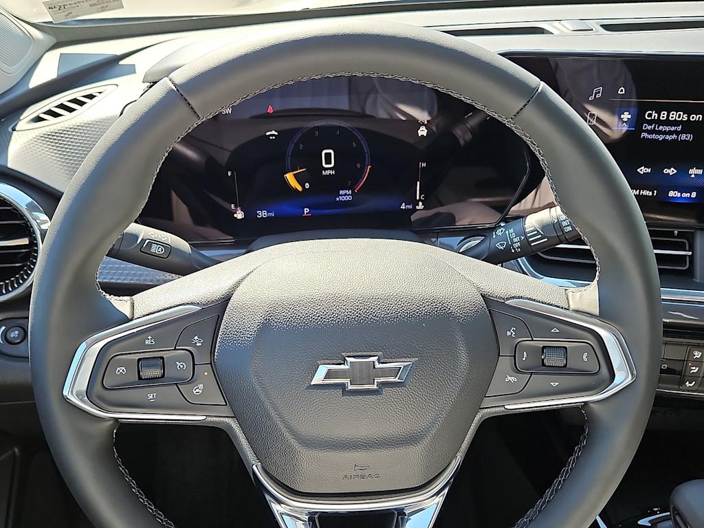 Thumbnail: 2026 Chevrolet Trax - 8