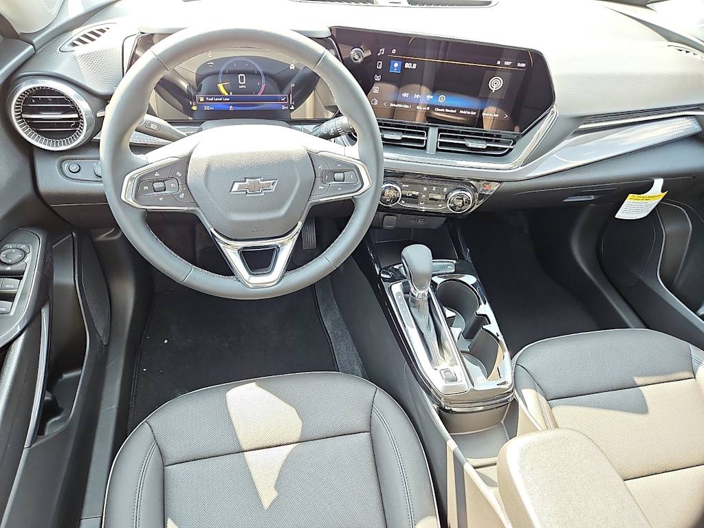 Thumbnail: 2026 Chevrolet Trax - 2