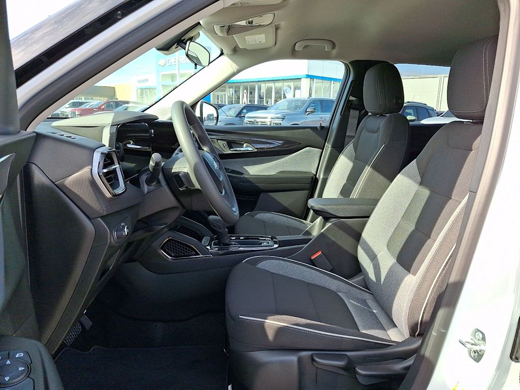 Thumbnail: 2026 Chevrolet TrailBlazer - 9