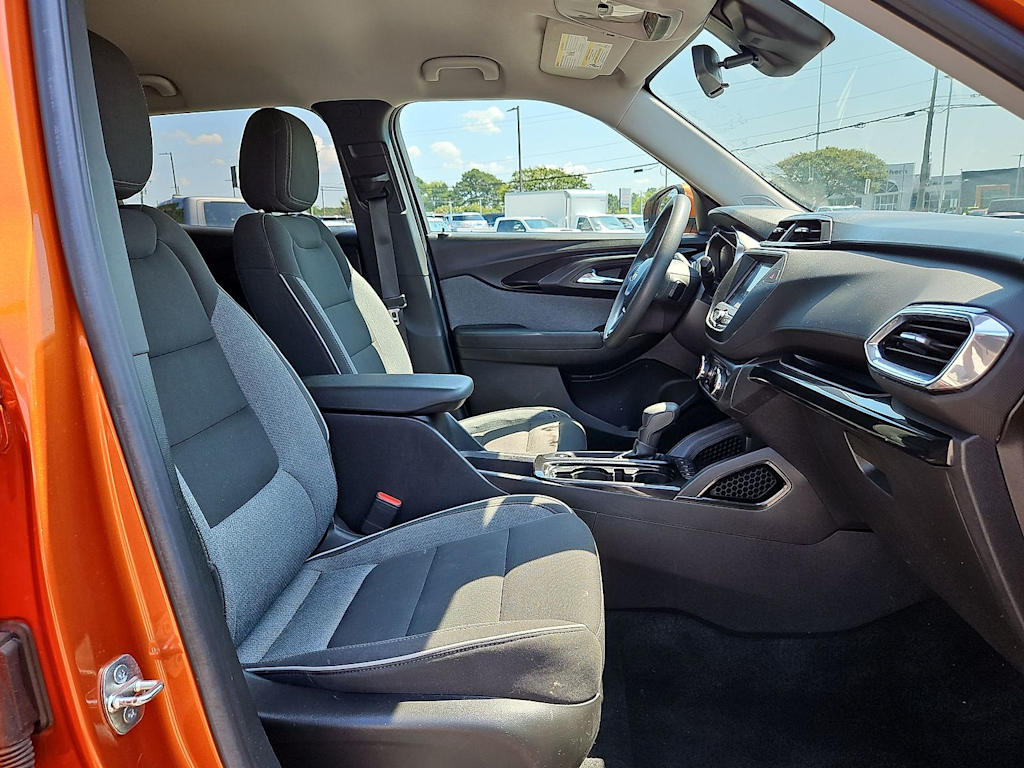 Thumbnail: 2022 Chevrolet TrailBlazer - 10