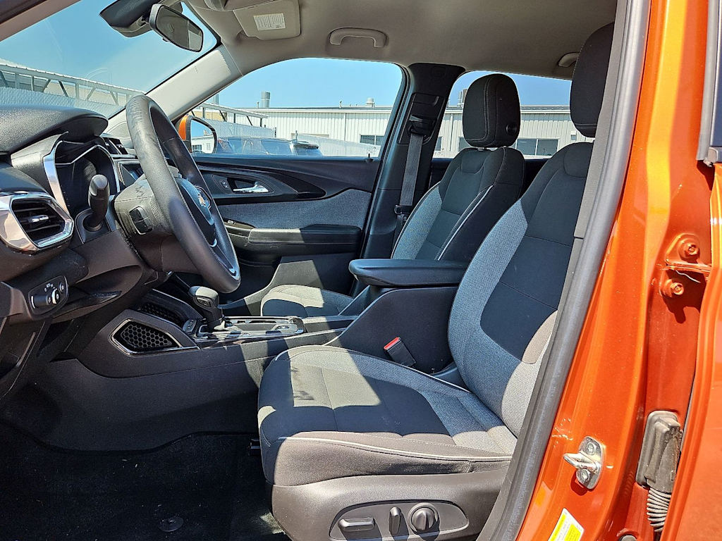 Thumbnail: 2022 Chevrolet TrailBlazer - 9