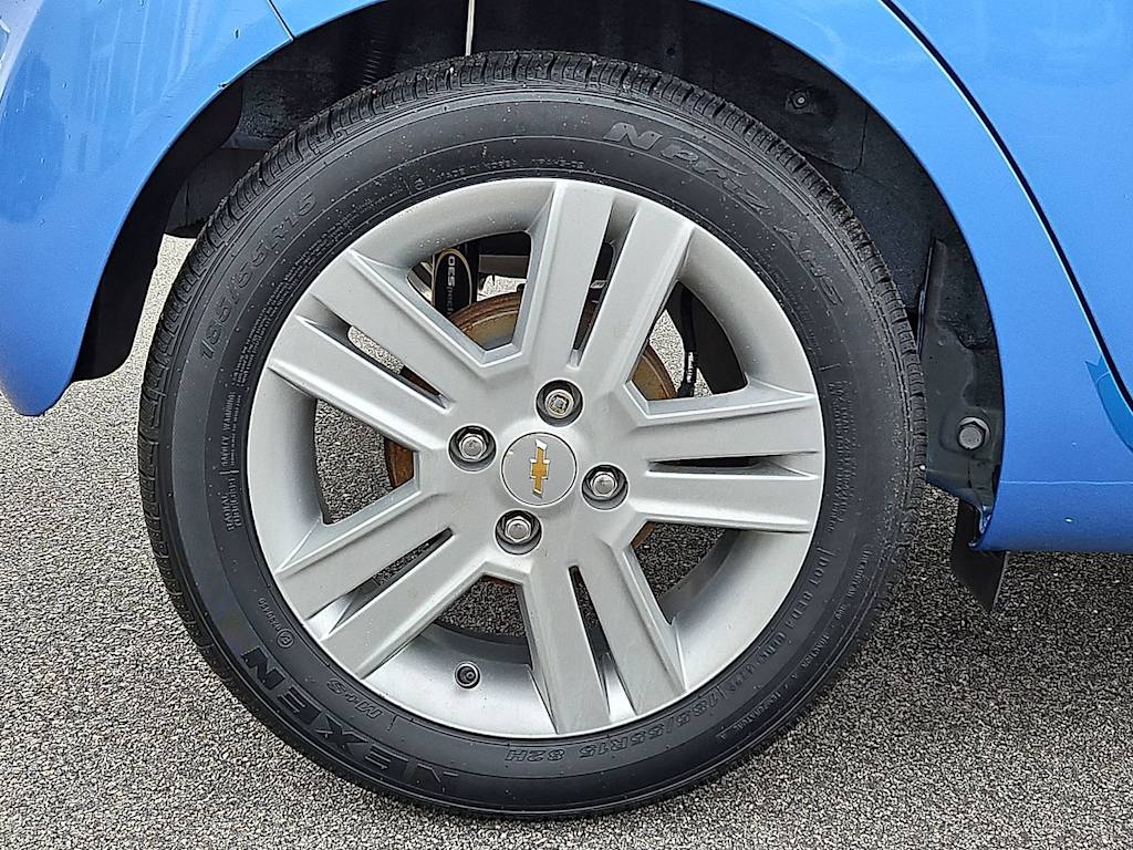 Thumbnail: 2014 Chevrolet Spark - 6