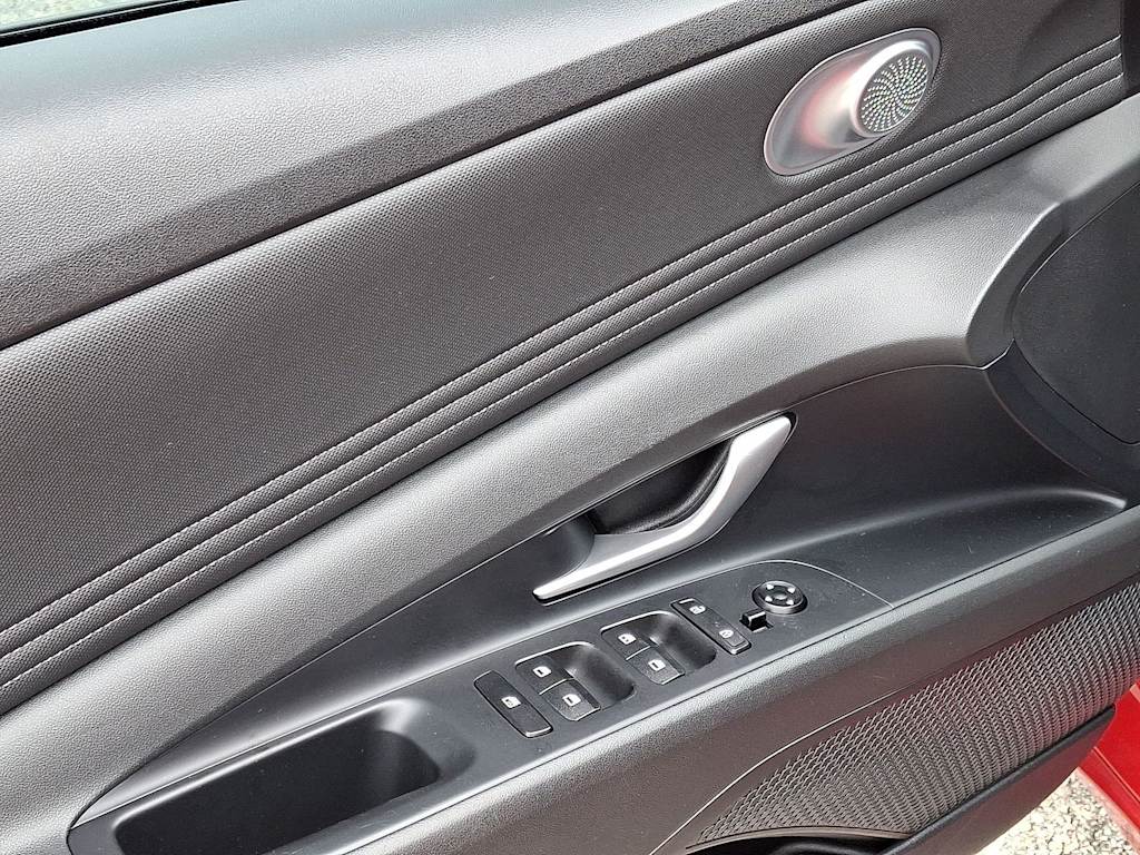 Thumbnail: 2023 Hyundai Elantra - 34