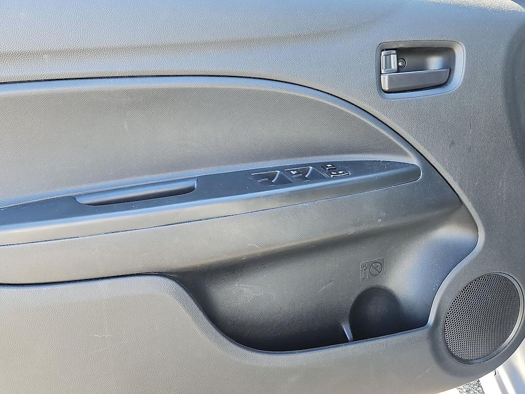 Thumbnail: 2023 Mitsubishi Mirage G4 - 30