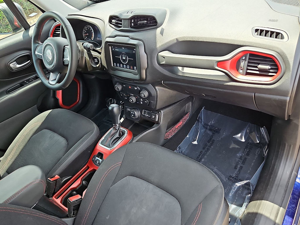 Thumbnail: 2020 Jeep Renegade - 36