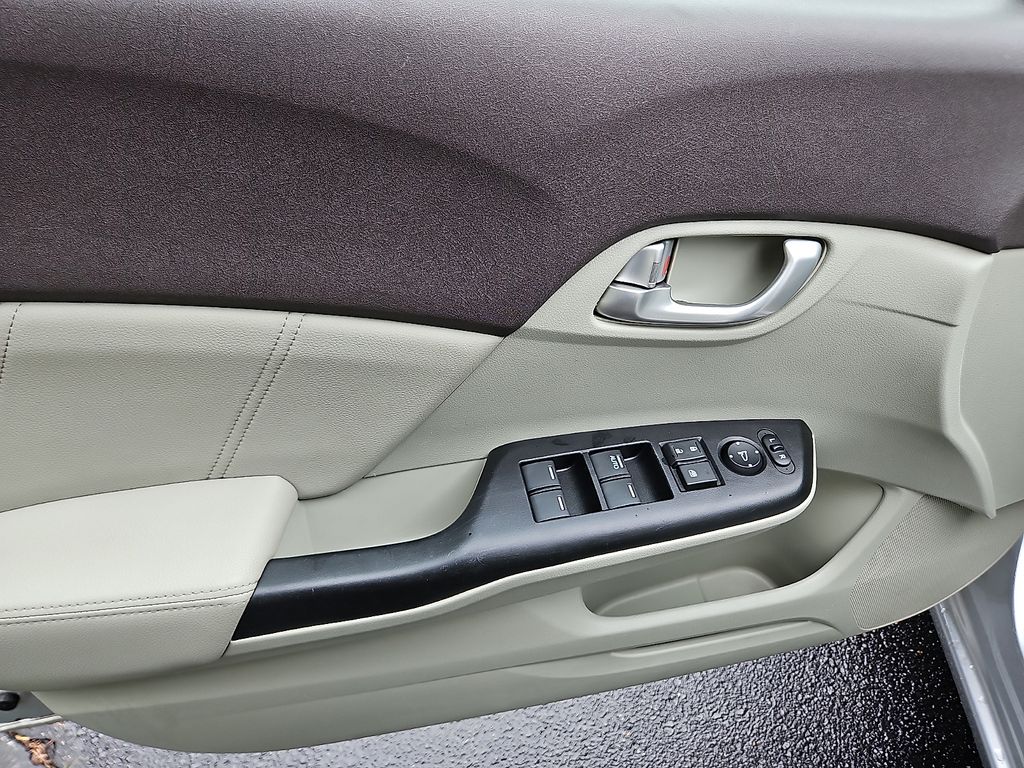 Thumbnail: 2012 Honda Civic - 19