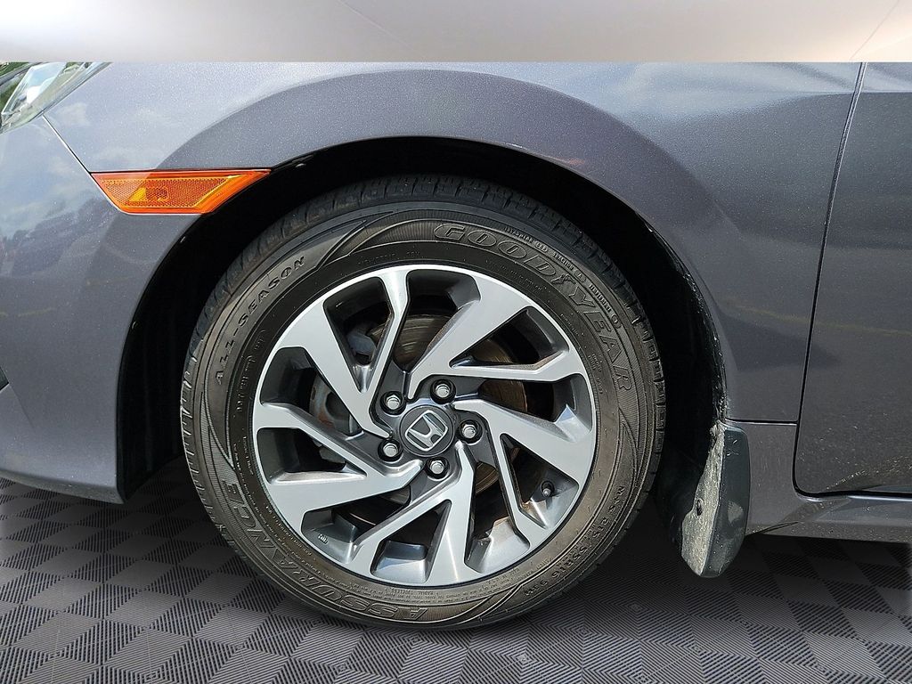 Thumbnail: 2016 Honda Civic - 8
